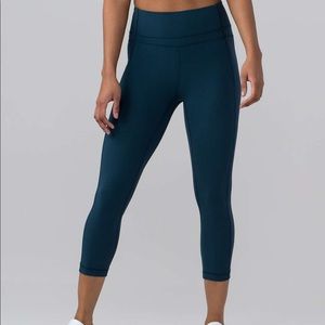 RARE lululemon pushing limits crop *nulu*